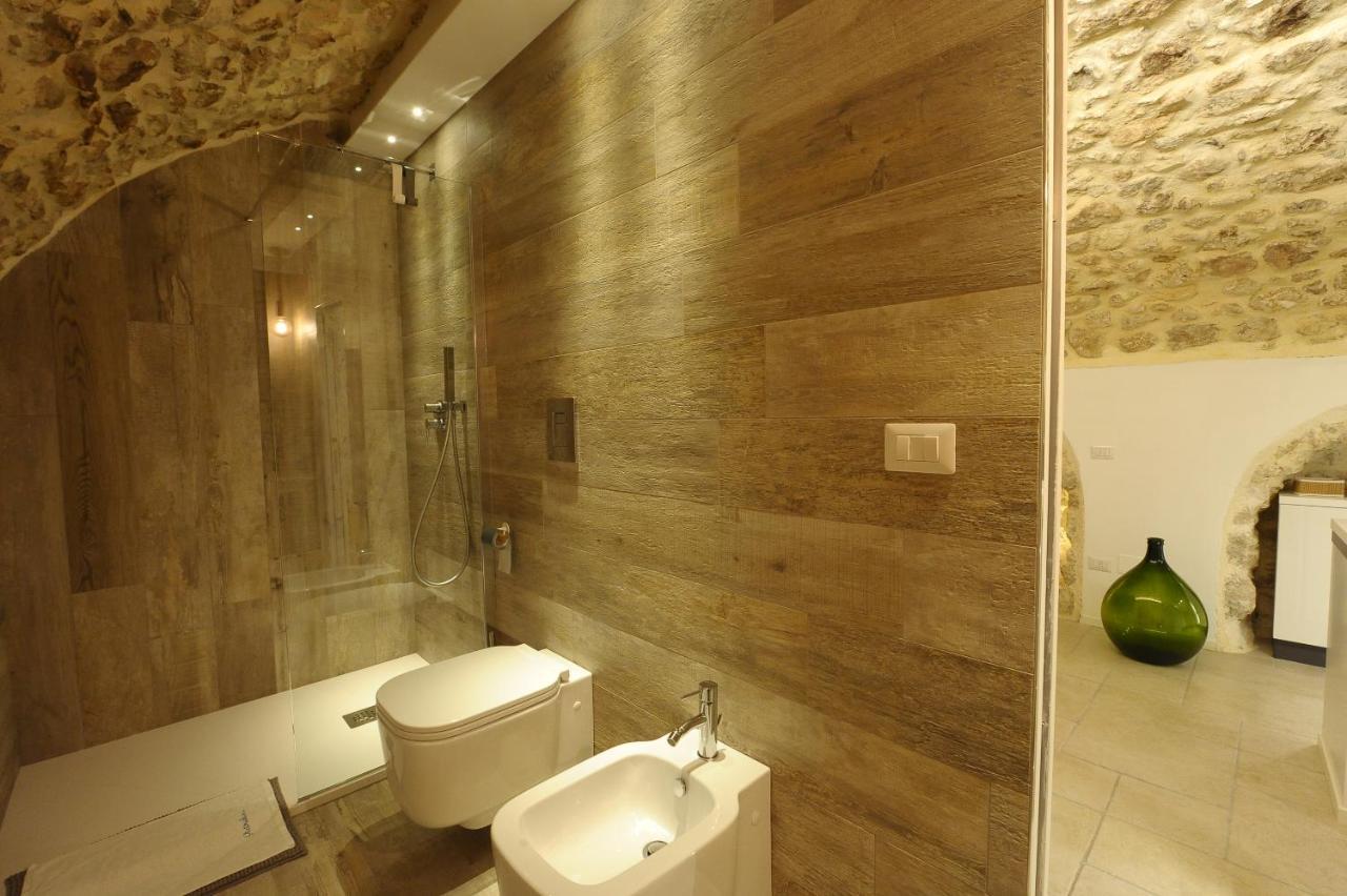 Pietrabianca Santa Maria Apartments มันเฟรโดเนีย ภายนอก รูปภาพ